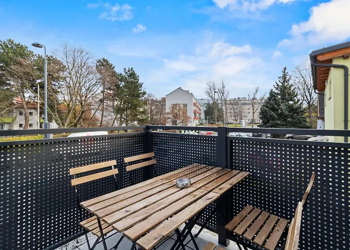 Noblenest Grand - Kaffeevollautomat - Terrasse *
